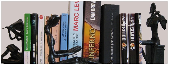 Livres et serre-livres